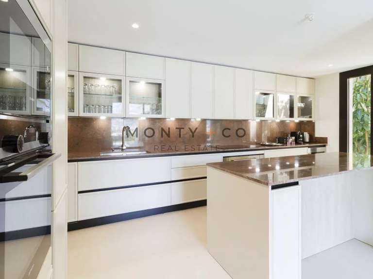 Villa Saint-Jean-Cap-Ferrat - 6 chambres - 600m²