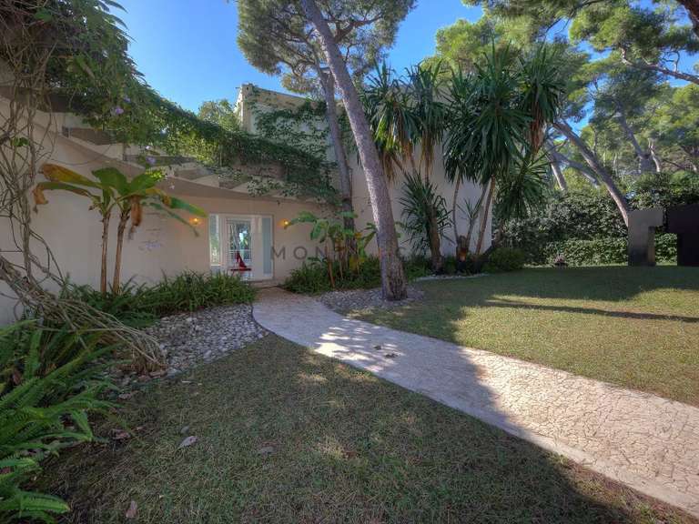 Villa Saint-Jean-Cap-Ferrat - 4 chambres - 450m²