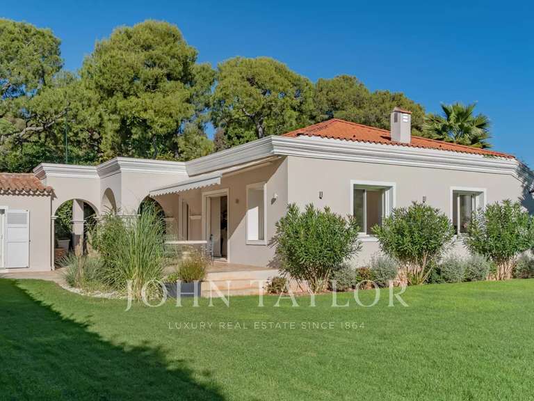 Villa Saint-Jean-Cap-Ferrat - 3 chambres - 104m²