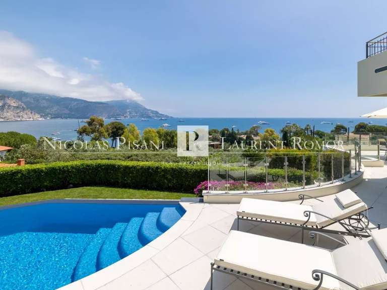 Villa Saint-Jean-Cap-Ferrat - 4 chambres - 290m²