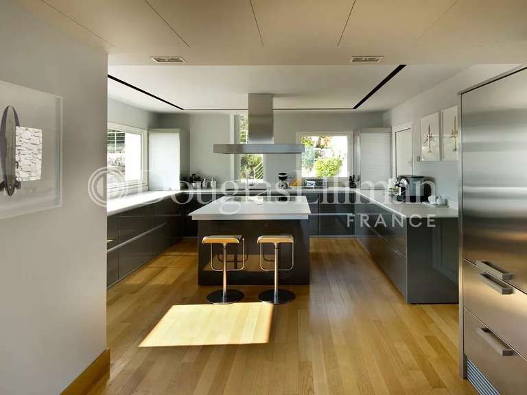 Villa avec Vue sur mer Saint-Jean-Cap-Ferrat - 7 chambres - 586m²
