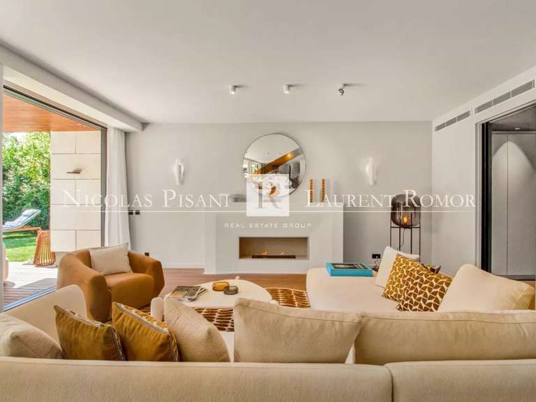 Villa Saint-Jean-Cap-Ferrat - 4 chambres - 350m²