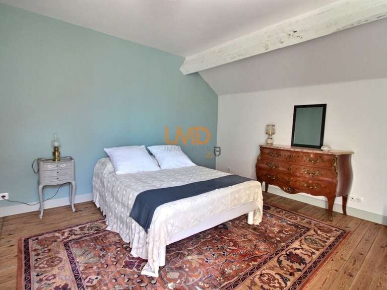 Maison Saint-Jean-d'Angély - 4 chambres - 217m²