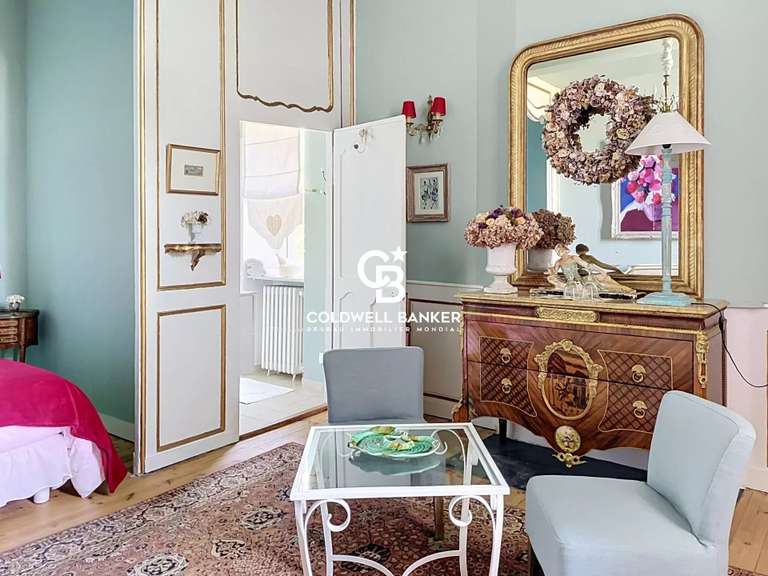 House Saint-Jean-d'Angély - 4 bedrooms - 600m²