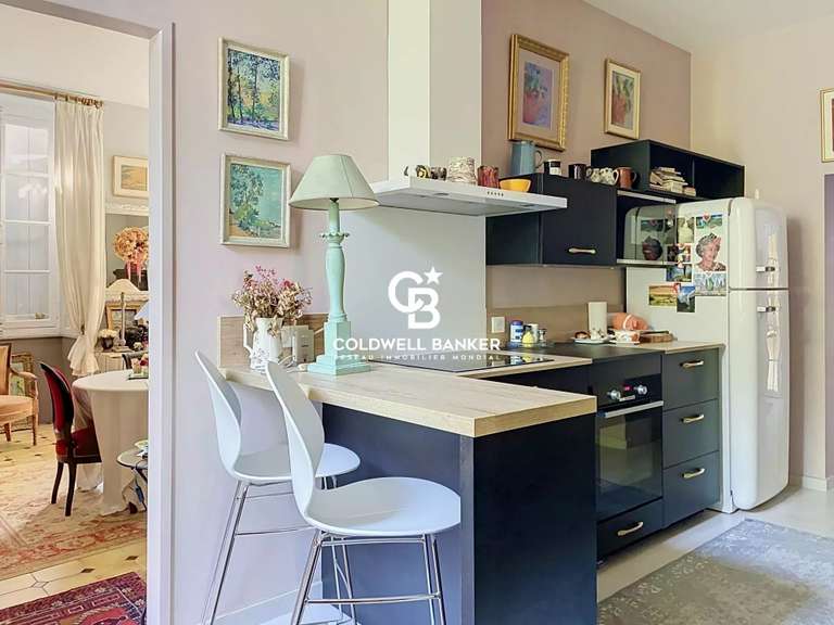 House Saint-Jean-d'Angély - 4 bedrooms - 600m²