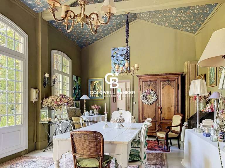 House Saint-Jean-d'Angély - 4 bedrooms - 600m²