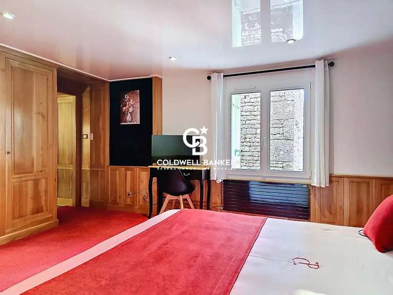 Propriété Saint-Jean-d'Angély - 9 chambres - 830m²
