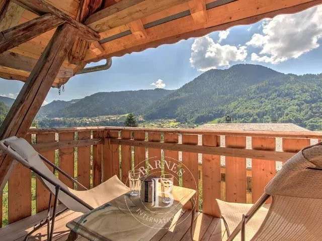 Bien atypique Saint-Jean-d'Aulps - 370m²