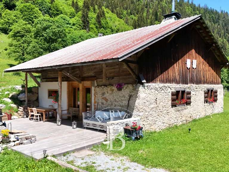 Chalet Saint-Jean-d'Aulps - 2 chambres - 237m²