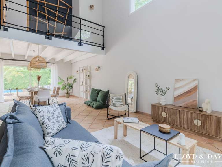 House Saint-Jean-d'Illac - 6 bedrooms - 203m²