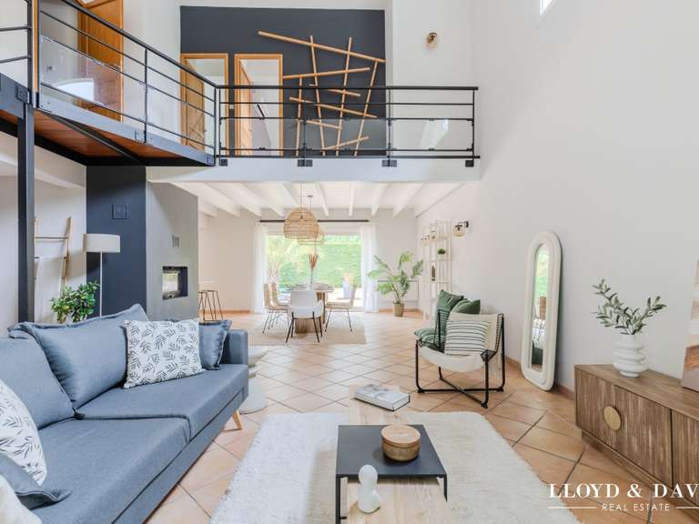 House Saint-Jean-d'Illac - 6 bedrooms - 203m²