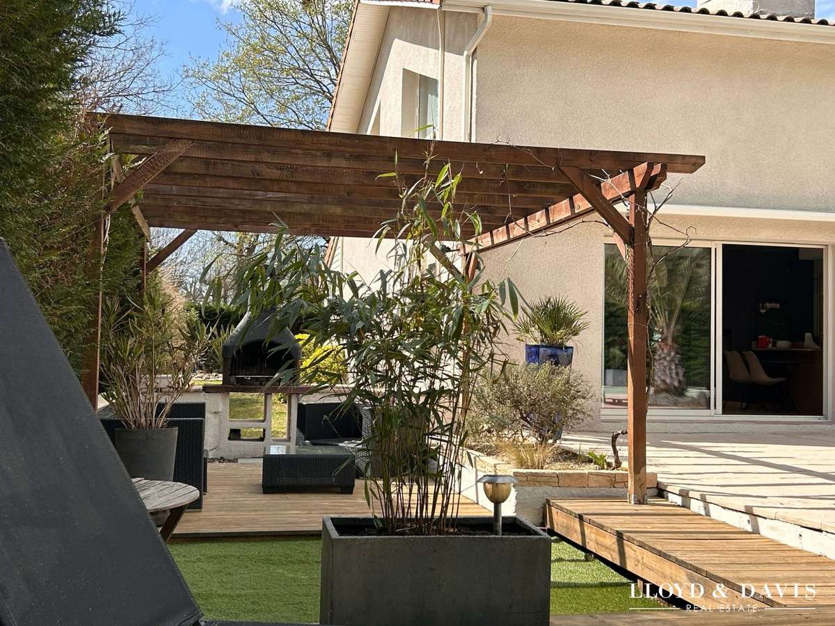 Maison Saint-Jean-d'Illac