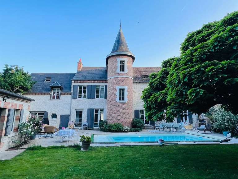 House Saint-Jean-de-Braye - 4 bedrooms - 355m²