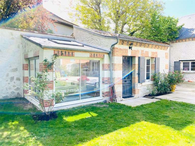 House Saint-Jean-de-Braye - 4 bedrooms - 355m²