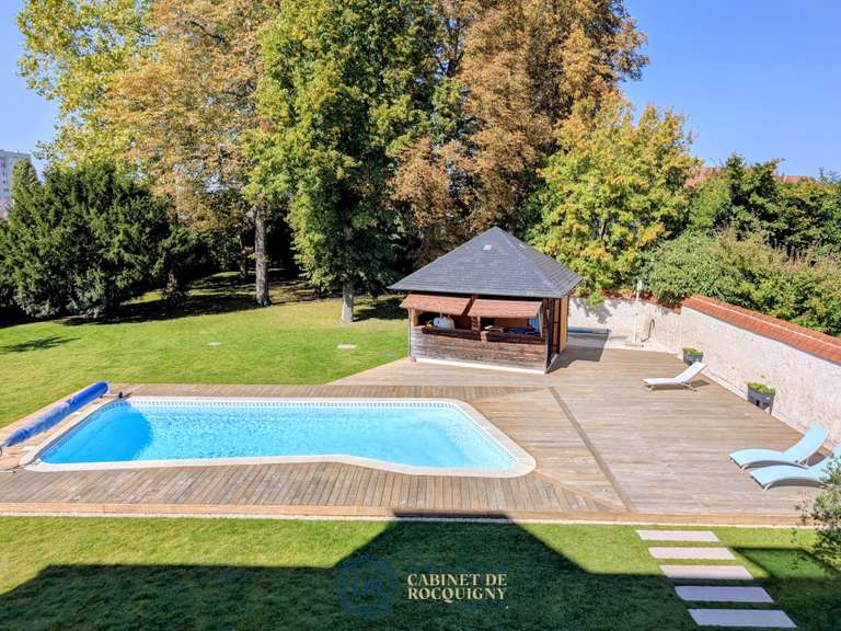 Maison Saint-Jean-de-Braye - 5 chambres - 427m²