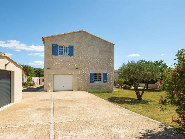 Maison Saint-Jean-de-Cuculles - 251m²