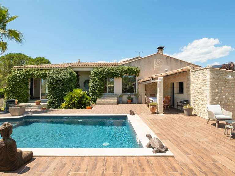 Maison Saint-Jean-de-Cuculles - 251m²