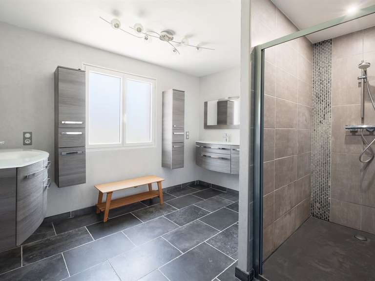 Maison Saint-Jean-de-Cuculles - 251m²