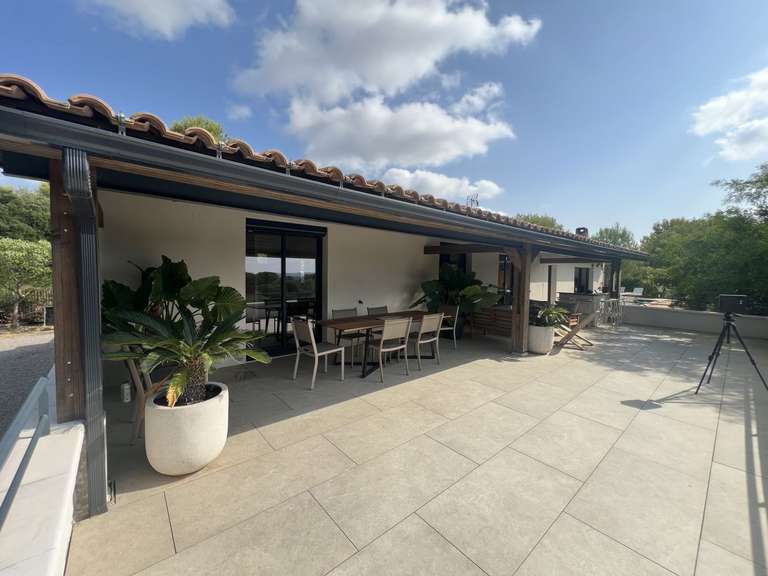 Maison Saint-Jean-de-Cuculles - 140m²