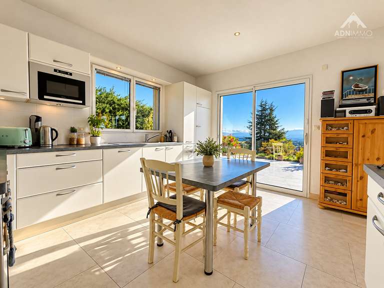 House Saint-Jean-de-Gonville - 4 bedrooms - 165m²