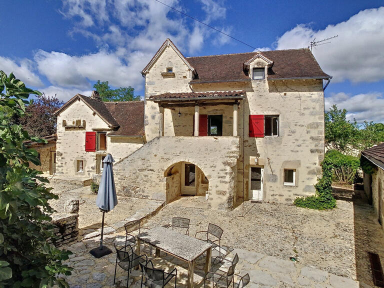 Sale Property Saint-Jean-de-Laur - 9 bedrooms