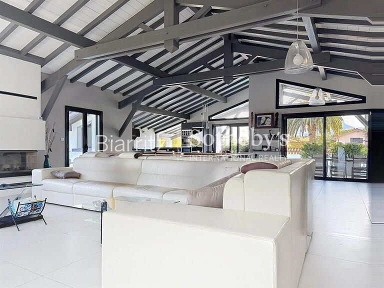 Maison Saint-Jean-de-Luz - 4 chambres - 220m²
