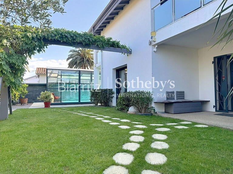 Maison Saint-Jean-de-Luz - 4 chambres - 220m²