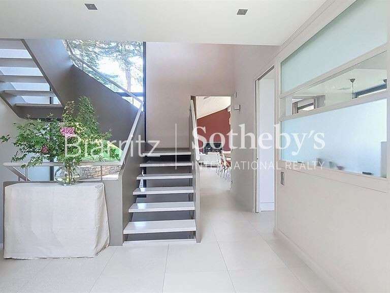 Maison Saint-Jean-de-Luz - 6 chambres - 320m²
