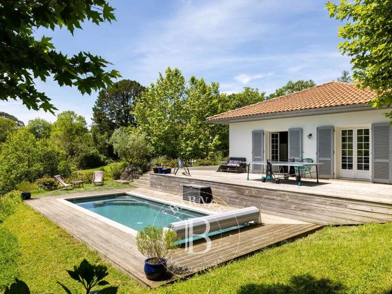 Maison Saint-Jean-de-Luz - 4 chambres - 190m²