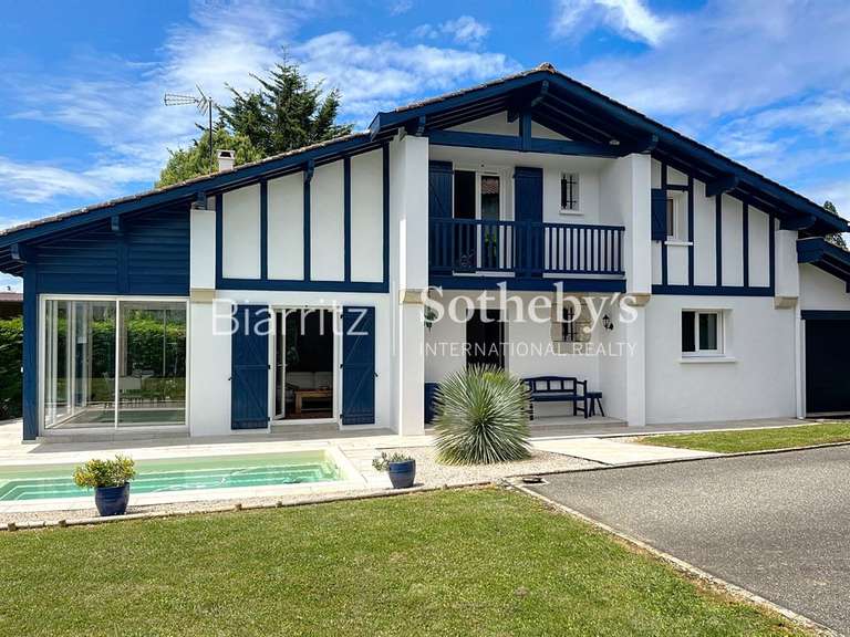 Maison Saint-Jean-de-Luz - 3 chambres - 150m²