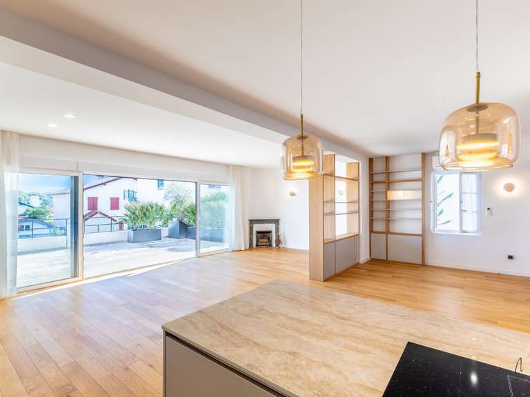 Maison Saint-Jean-de-Luz - 5 chambres - 195m²