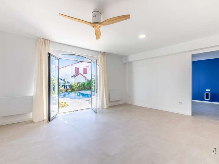 Maison Saint-Jean-de-Luz - 5 chambres - 195m²