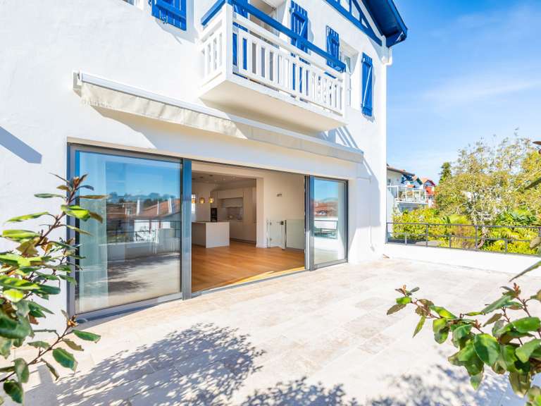 Maison Saint-Jean-de-Luz - 5 chambres - 195m²