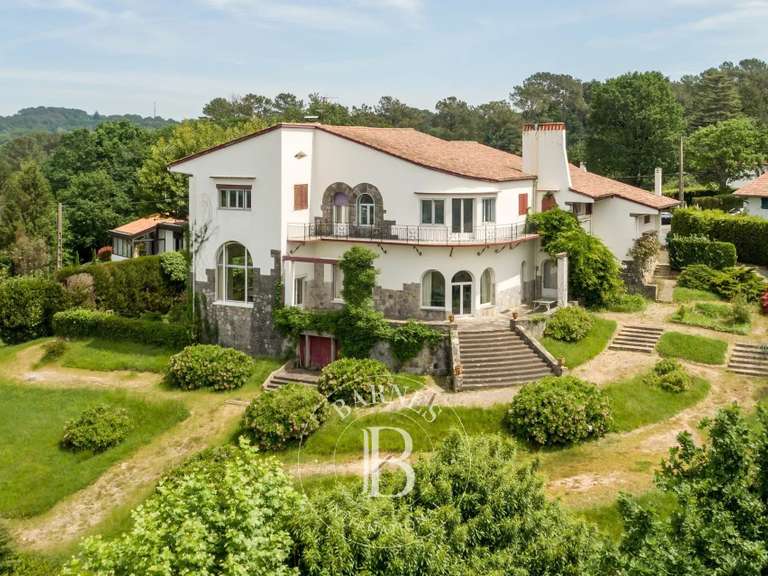 Maison Saint-Jean-de-Luz - 12 chambres - 679m²