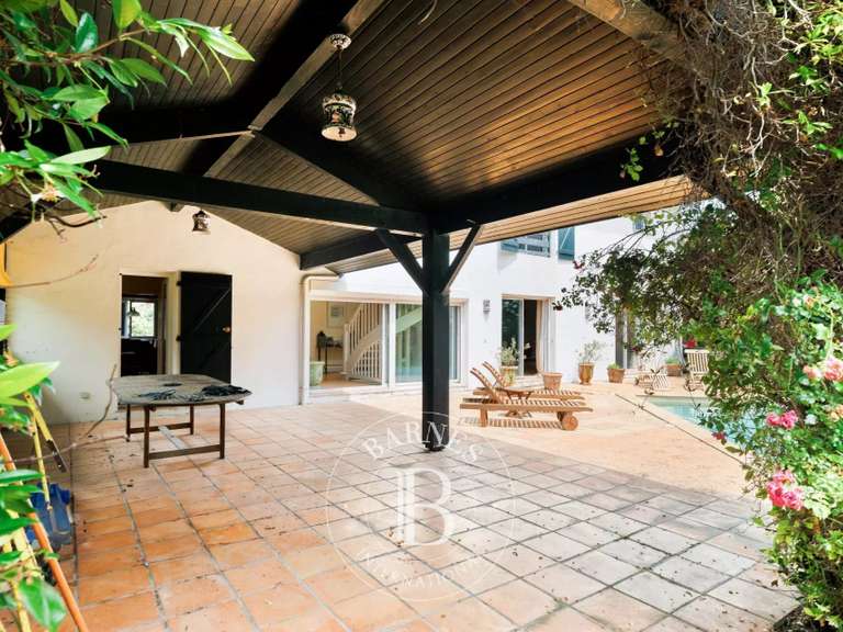Maison Saint-Jean-de-Luz - 5 chambres - 210m²