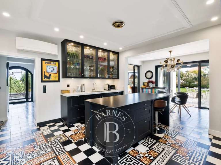 Maison Saint-Jean-de-Luz - 10 chambres - 460m²