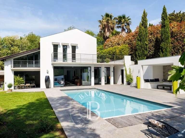 Maison Saint-Jean-de-Luz - 5 chambres - 220m²