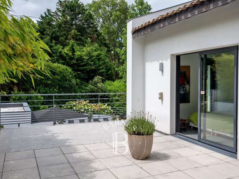 Maison Saint-Jean-de-Luz - 4 chambres - 220m²