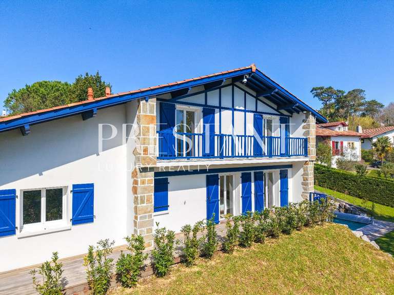 Maison Saint-Jean-de-Luz - 6 chambres - 182m²