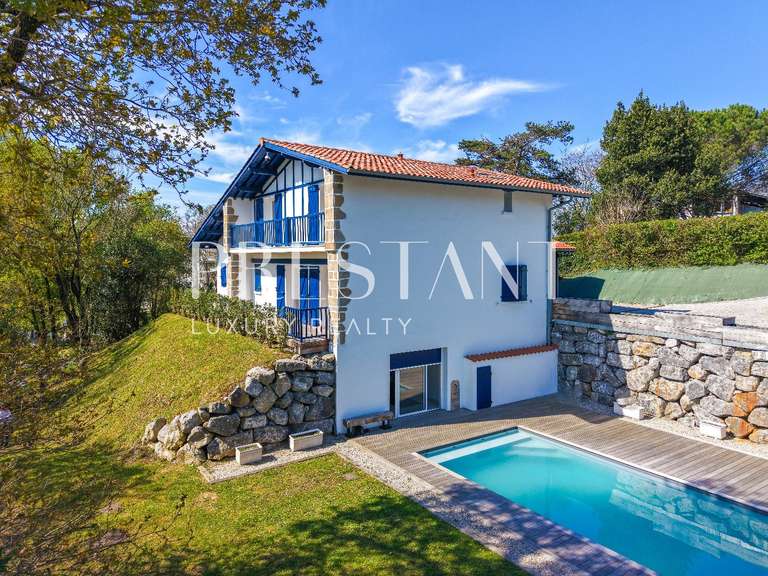 Maison Saint-Jean-de-Luz - 6 chambres - 182m²