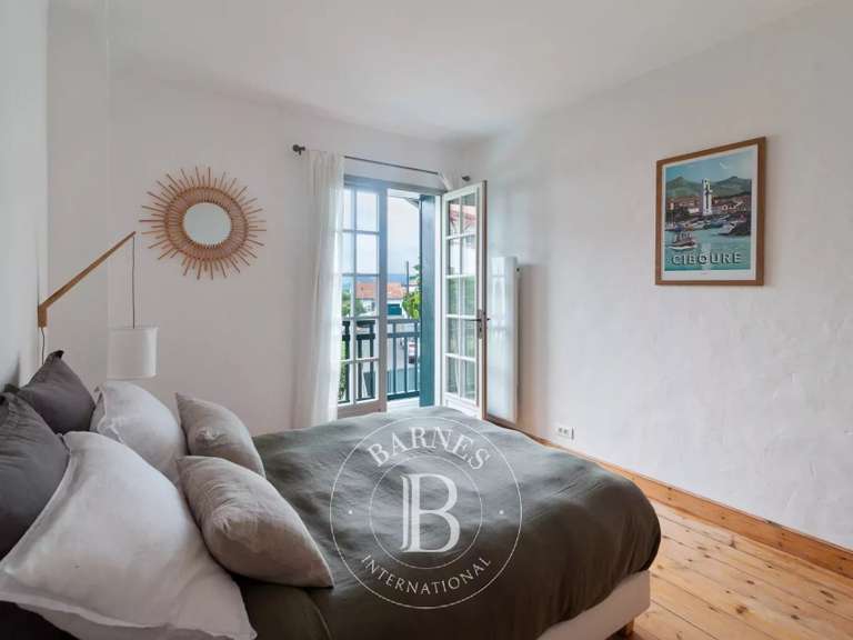 House Saint-Jean-de-Luz - 5 bedrooms - 180m²
