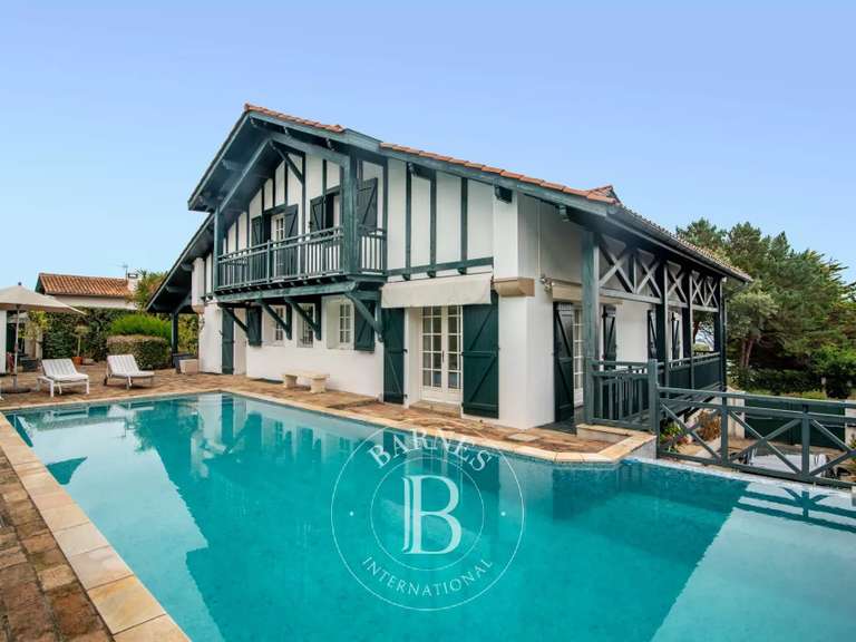 House Saint-Jean-de-Luz - 5 bedrooms - 180m²
