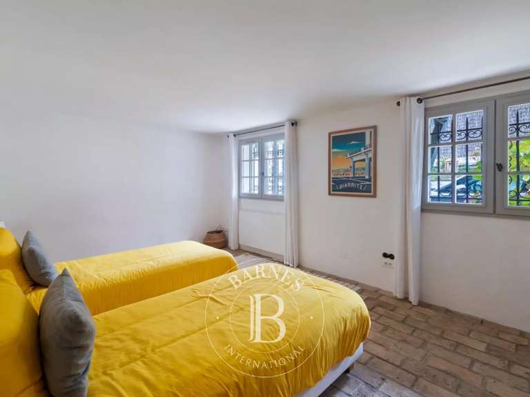 House Saint-Jean-de-Luz - 5 bedrooms - 180m²