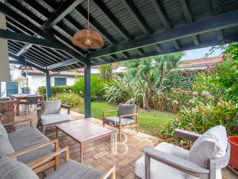 House Saint-Jean-de-Luz - 5 bedrooms - 180m²