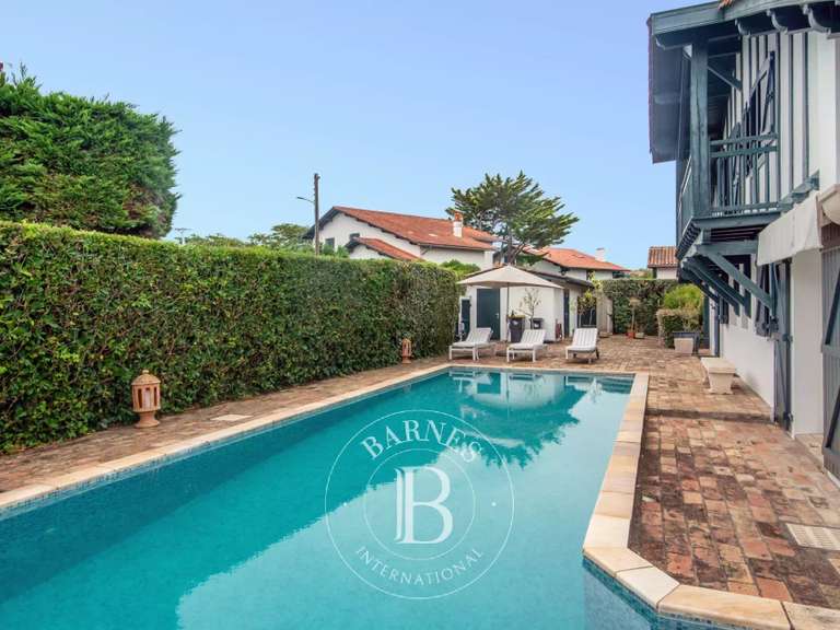 House Saint-Jean-de-Luz - 5 bedrooms - 180m²