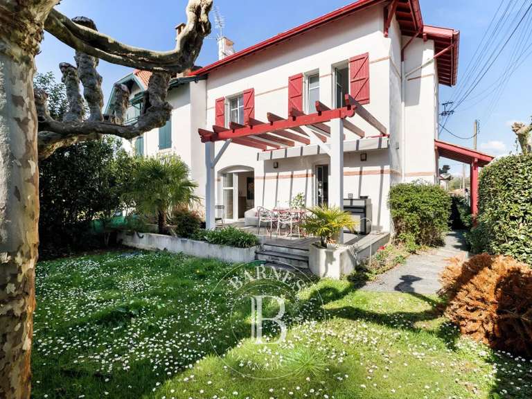Maison Saint-Jean-de-Luz - 6 chambres - 200m²