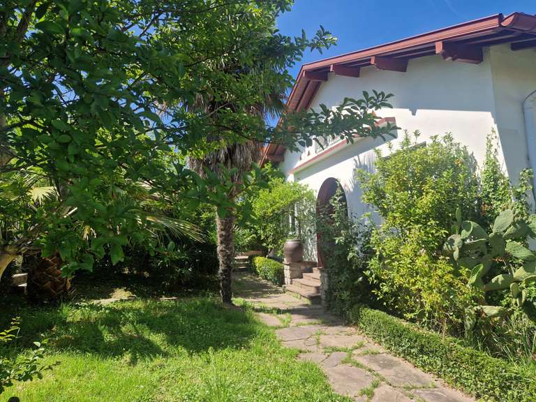 Maison Saint-Jean-de-Luz - 4 chambres - 158m²