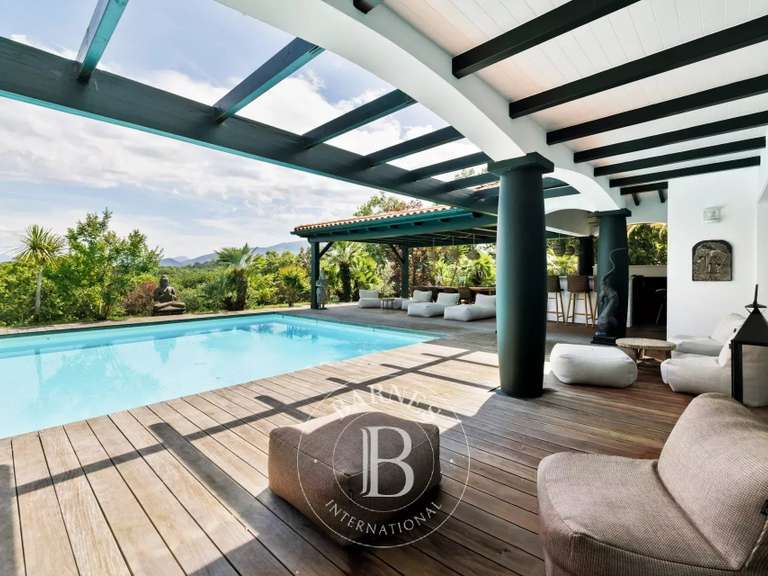 Maison Saint-Jean-de-Luz - 5 chambres - 350m²