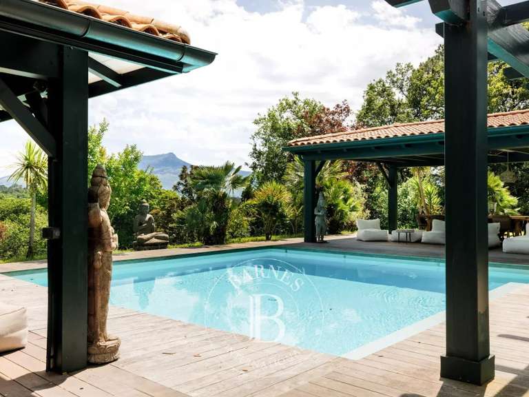 Maison Saint-Jean-de-Luz - 5 chambres - 350m²