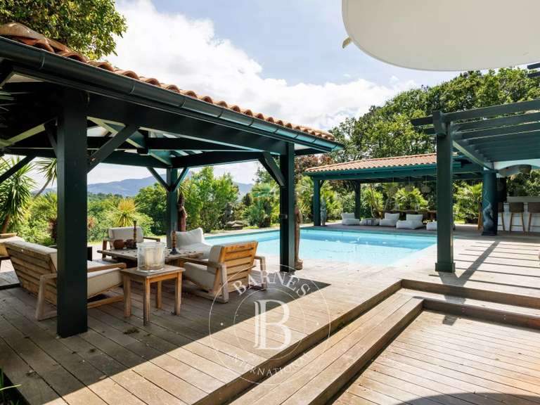 Maison Saint-Jean-de-Luz - 5 chambres - 350m²